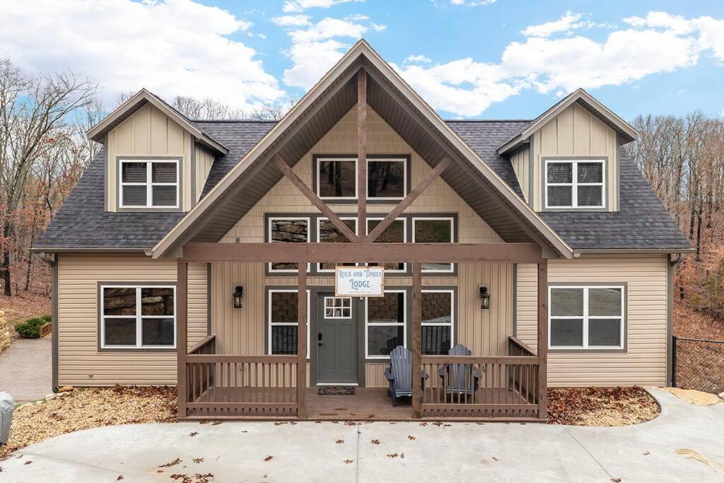 Rock And Timber Lodge Бренсън Екстериор снимка